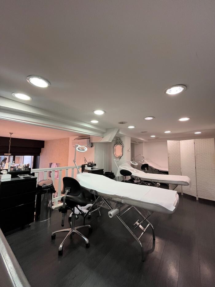 Images L'Atelier du Sourcil - Paris 9