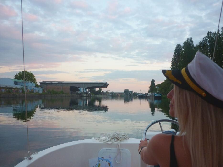 Images CAPTAIN BRETZEL