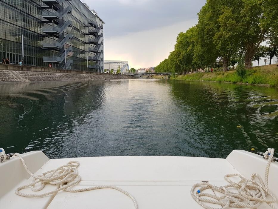 Images CAPTAIN BRETZEL