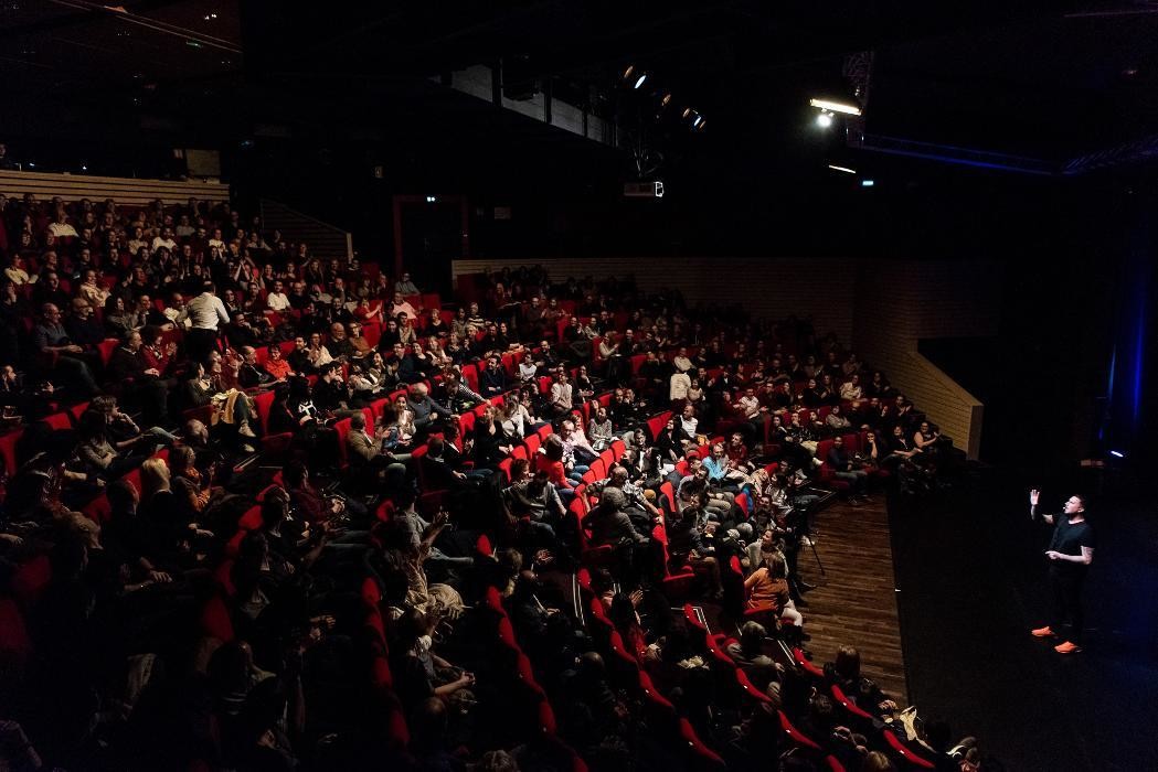 Images KEVIN MICOUD Magicien Mentaliste Grenoble