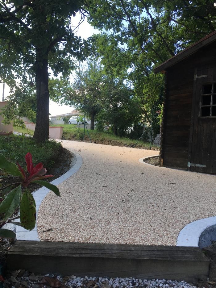 Images Daniel Moquet signe vos allées - Ent. Blanchet