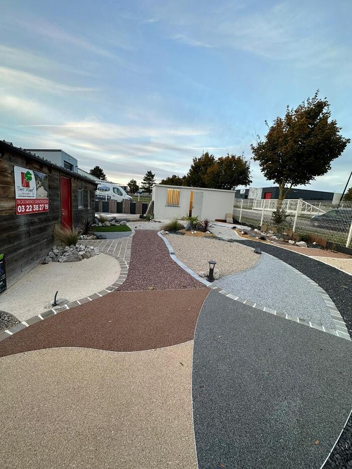 Images Daniel Moquet signe vos allées - Ent. Périsset