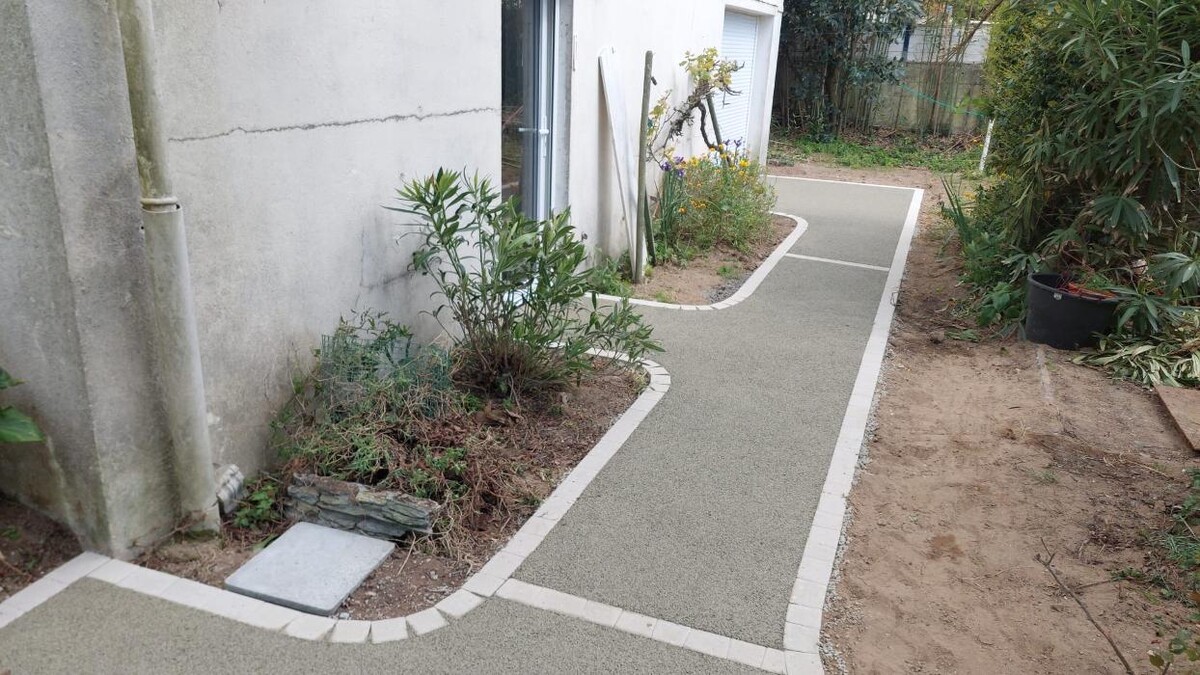 Images Daniel Moquet signe vos allées - Ent. Davieau