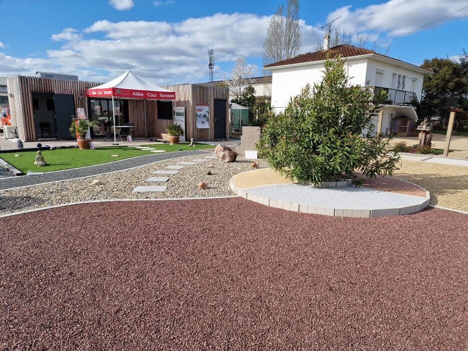 Images Daniel Moquet signe vos allées - Ent. Larrose-Bonnin