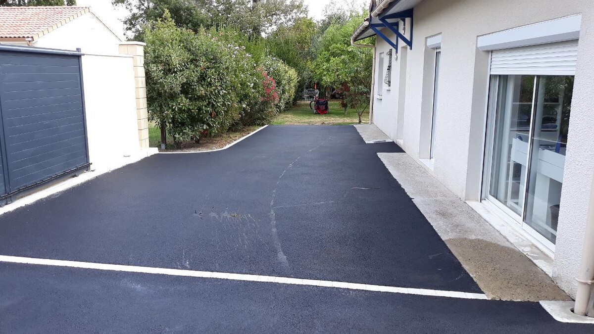 Images Daniel Moquet signe vos allées - Ent. Larrose-Bonnin