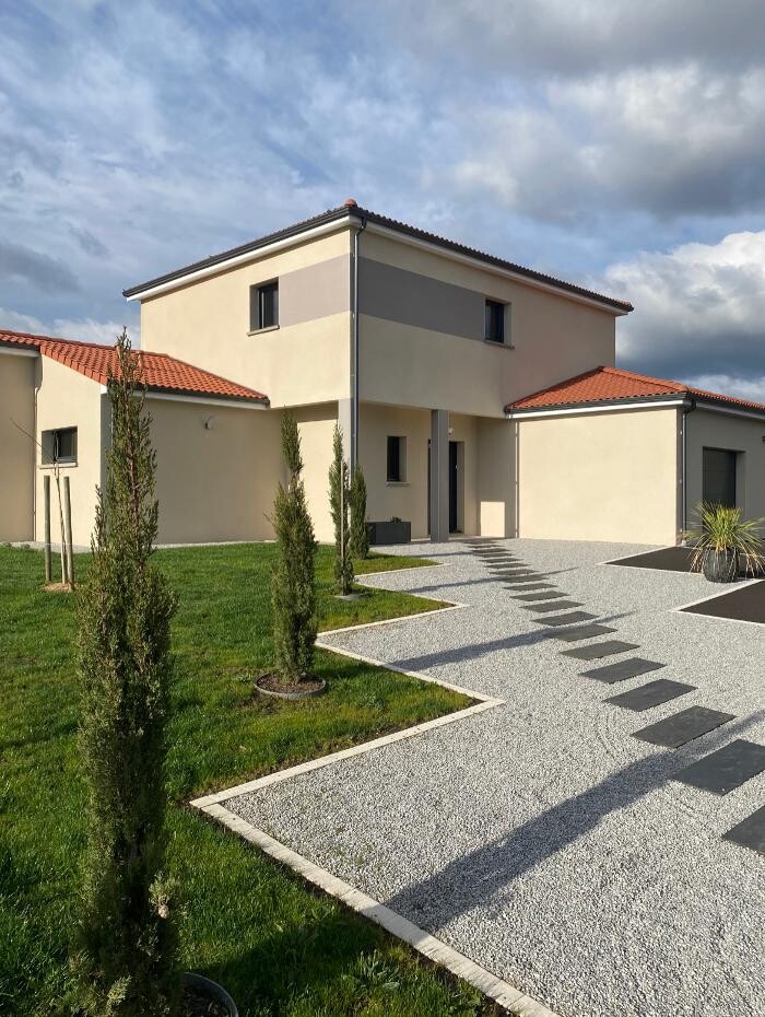 Images Daniel Moquet, le spécialiste de vos extérieurs - Louvel RIEC