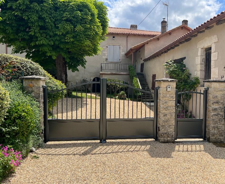 Images Daniel Moquet, le spécialiste de vos extérieurs - Louvel RIEC