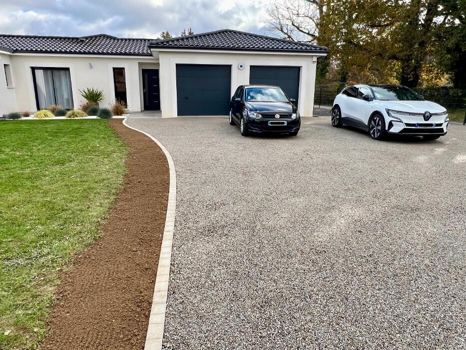 Images Daniel Moquet signe vos allées - Ent. Moulharat