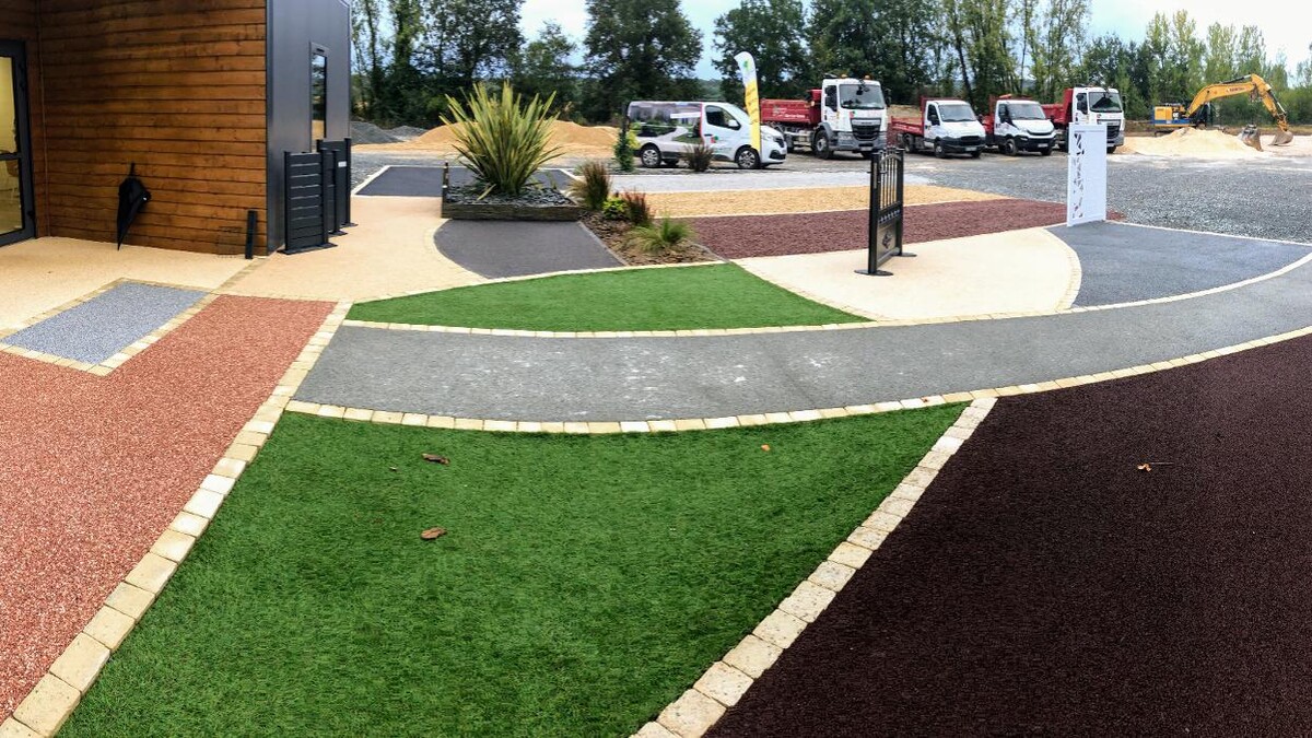 Images Daniel Moquet signe vos allées - Ent. Moulharat