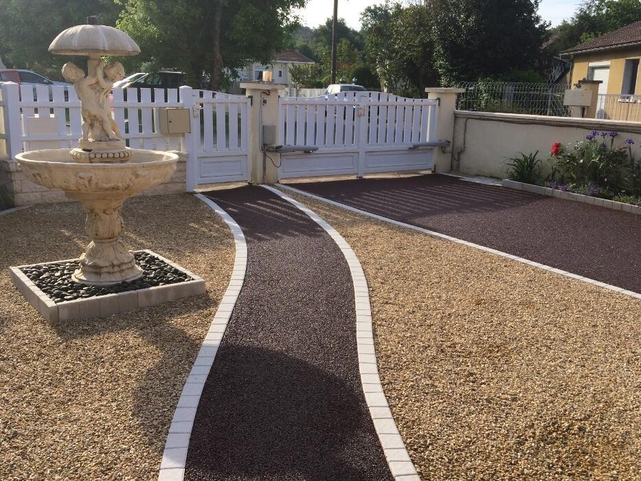 Images Daniel Moquet signe vos allées - Ent. Moulharat