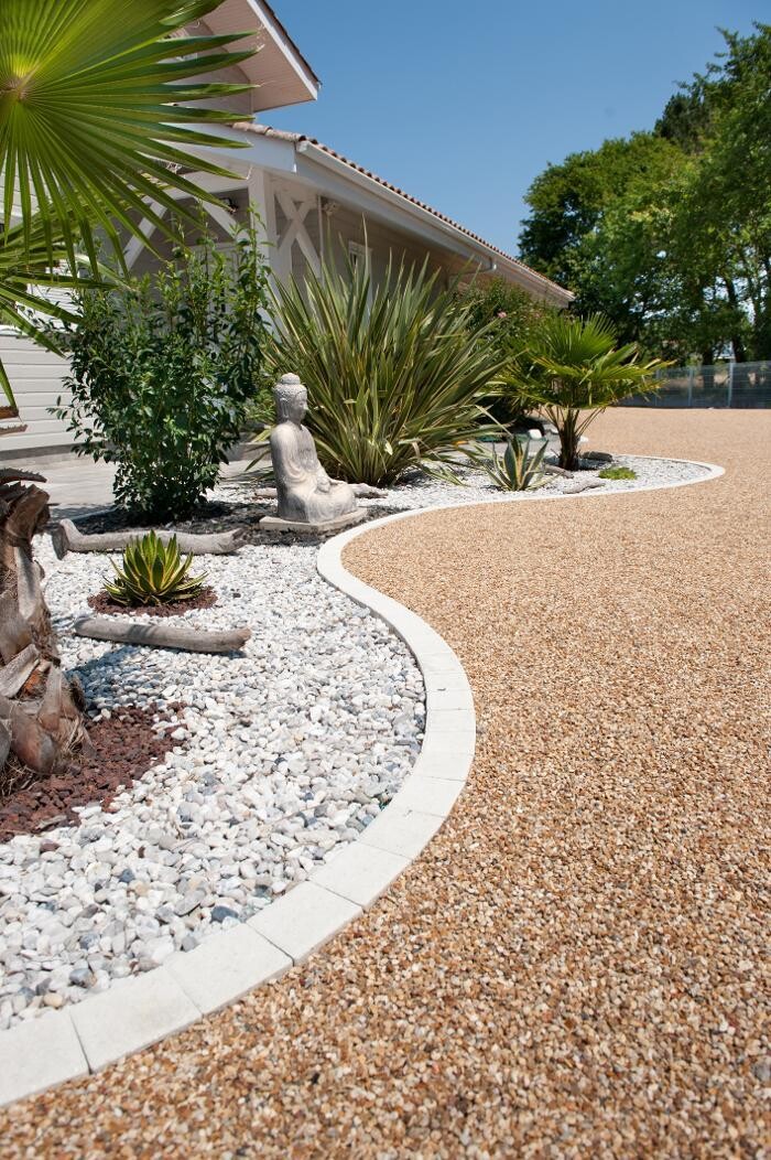 Images Daniel Moquet signe vos allées - Ent. Moulharat