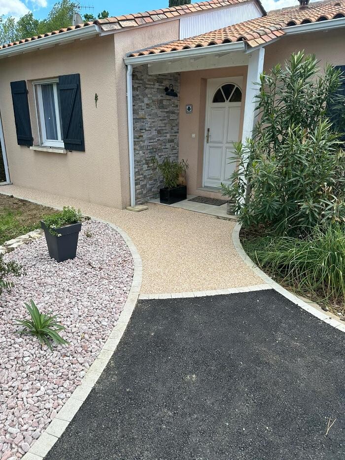 Images Daniel Moquet signe vos allées - Ent. Moulharat