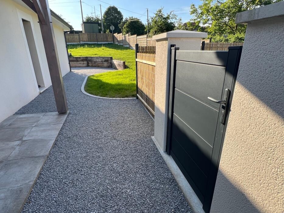 Images Daniel Moquet signe vos allées - Ent. Moulharat