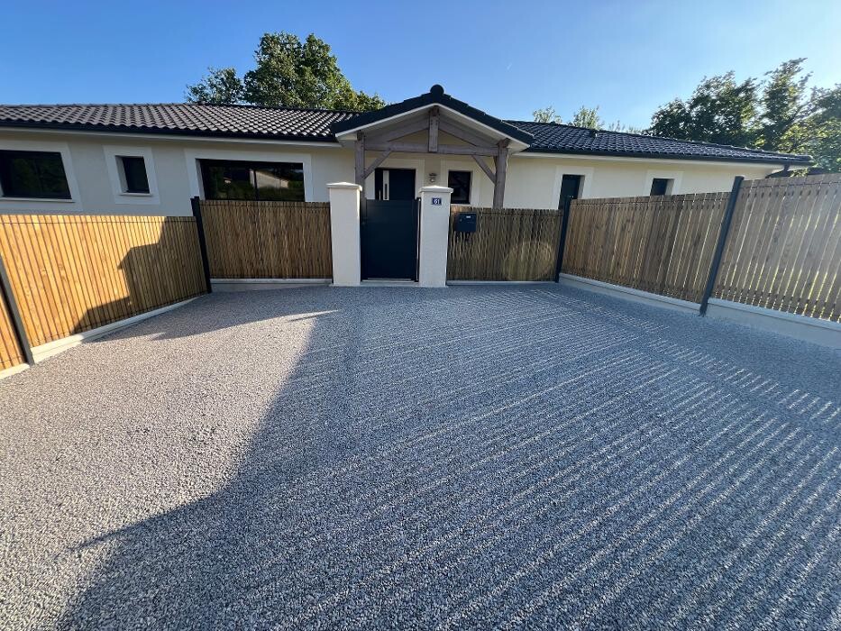 Images Daniel Moquet signe vos allées - Ent. Moulharat