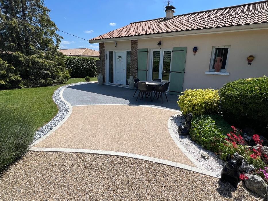 Images Daniel Moquet signe vos allées - Ent. Moulharat