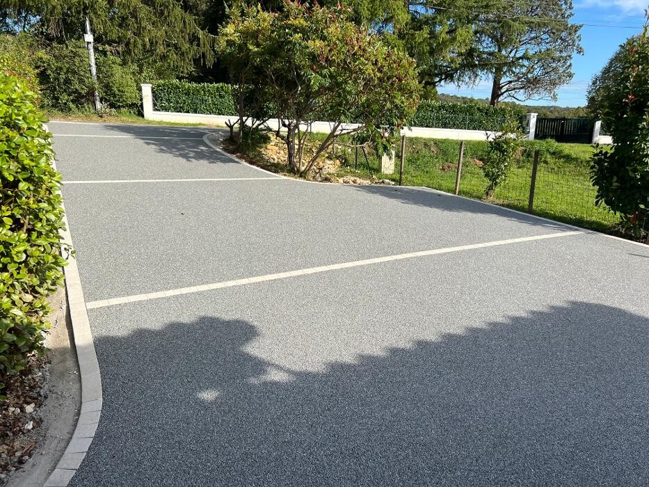 Images Daniel Moquet signe vos allées - Ent. Moulharat