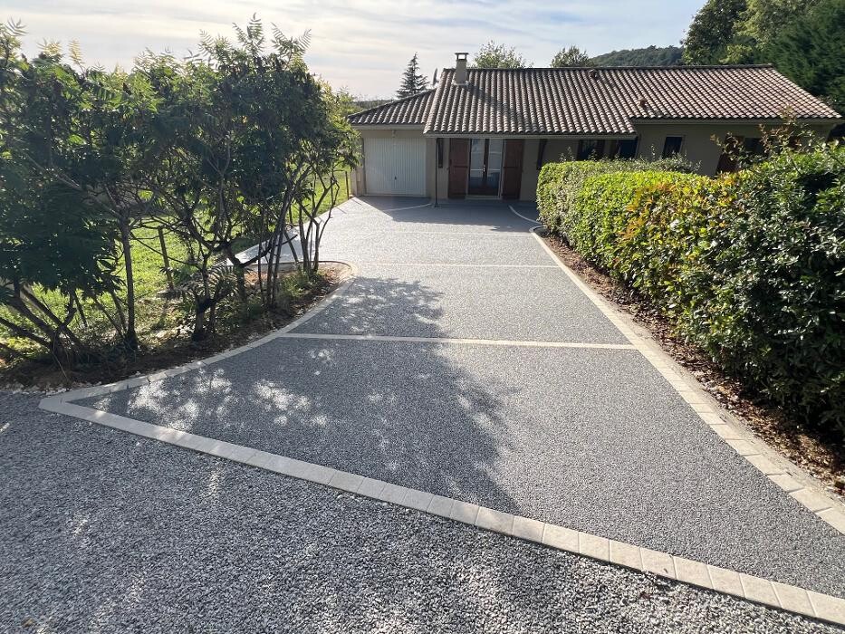 Images Daniel Moquet signe vos allées - Ent. Moulharat