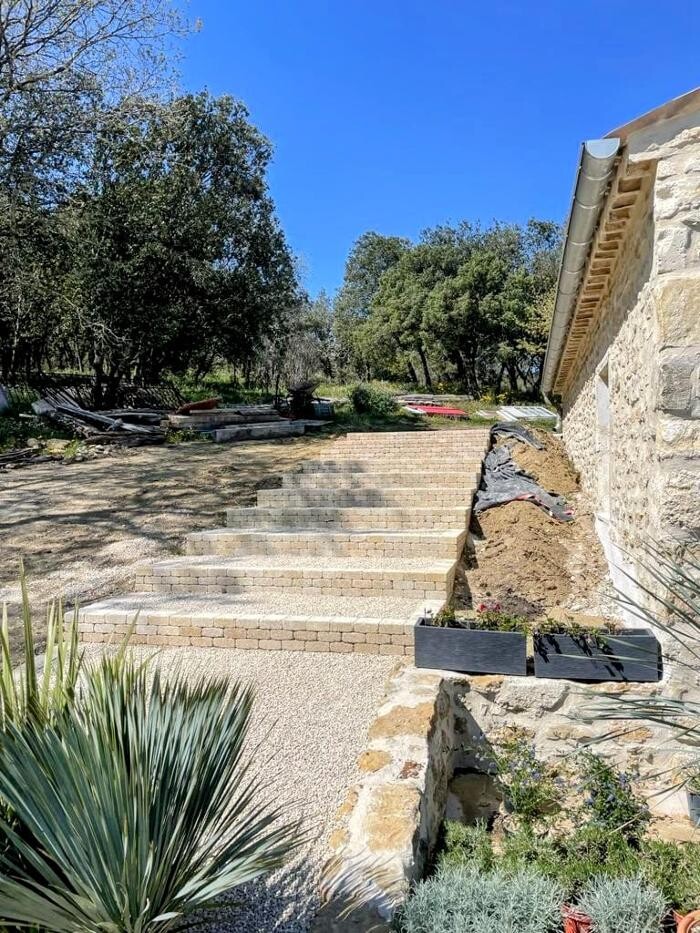 Images Daniel Moquet signe vos allées - Ent. Vernet