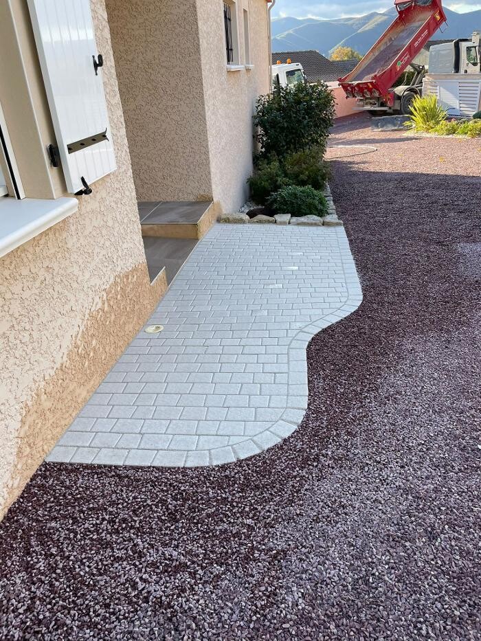 Images Daniel Moquet signe vos allées - Ent. Vernet