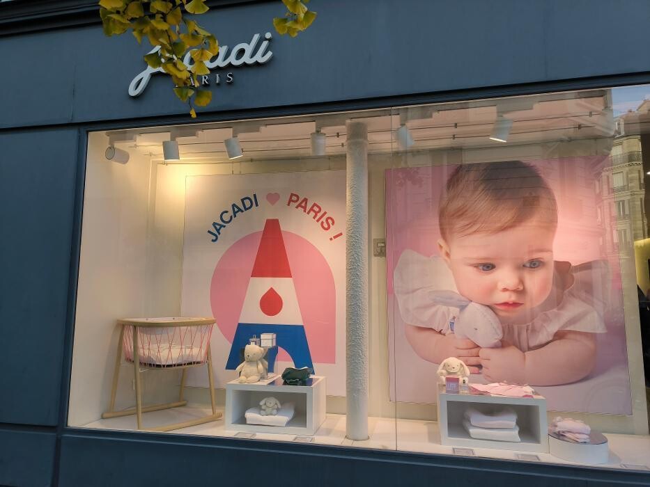 Images JACADI LEVALLOIS-PERRET