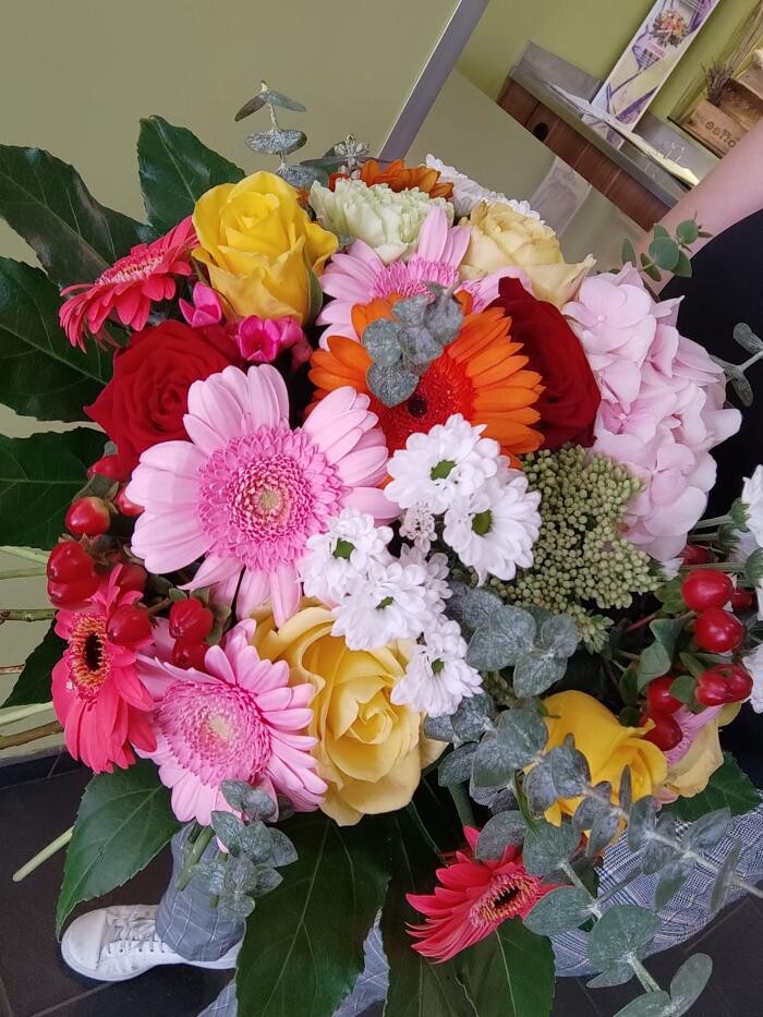 Images Carrément Fleurs - Fleuriste Nîmes 30 - Livraison de fleurs à domicile
