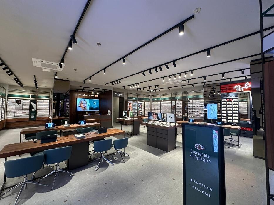Images Opticien RENNES GRAND QUARTIER Générale d'Optique