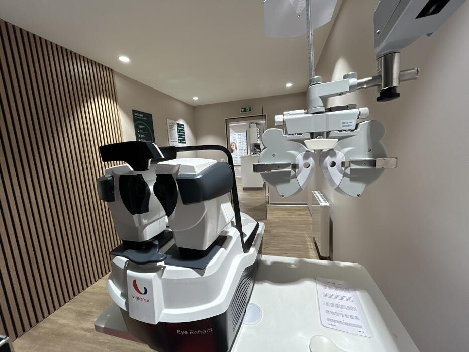 Images Opticien SAINT JEAN D'ANGELY Générale d'Optique