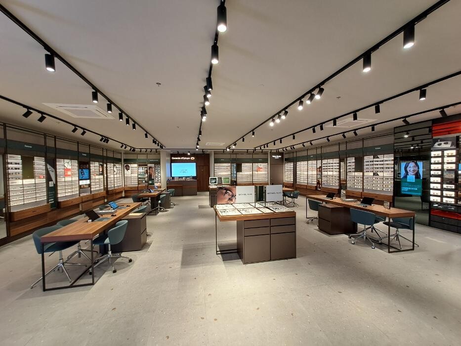 Images Opticien CAEN MONDEVILLE Générale d'Optique