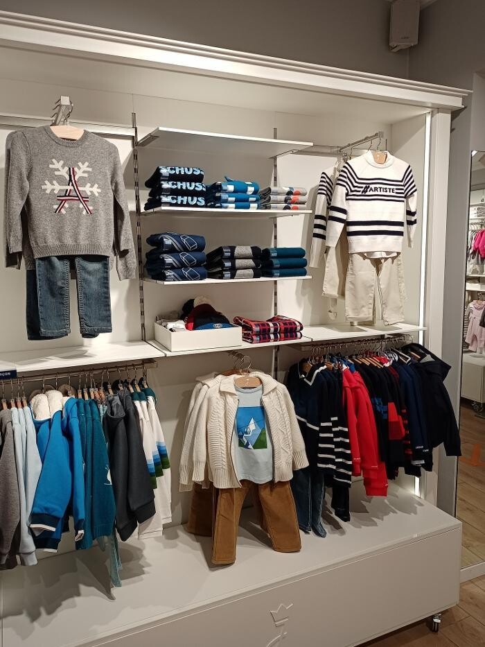 Images JACADI PARIS RUE MONTMARTRE