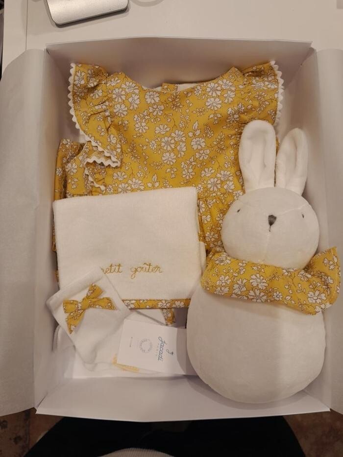 Images JACADI PARIS RUE MONTMARTRE