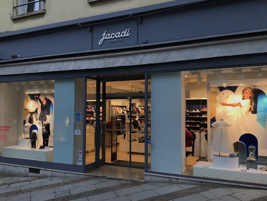 JACADI COMPIEGNE CORNE DE CERF Logo