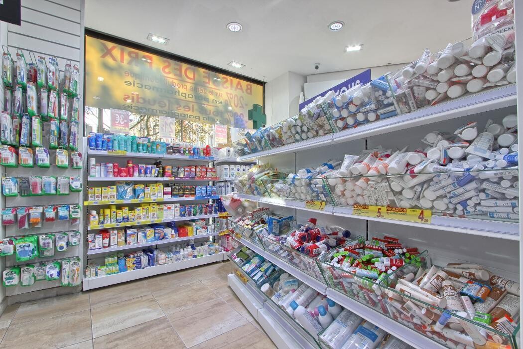 Images Pharmacie Pharmavance Reine