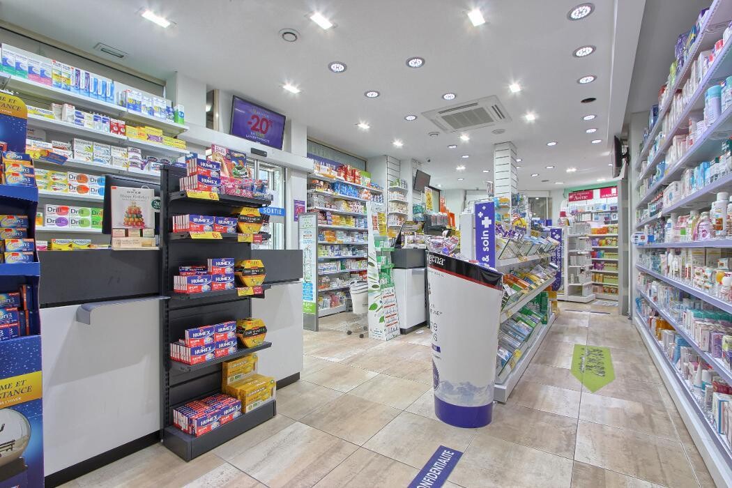 Images Pharmacie Pharmavance Reine
