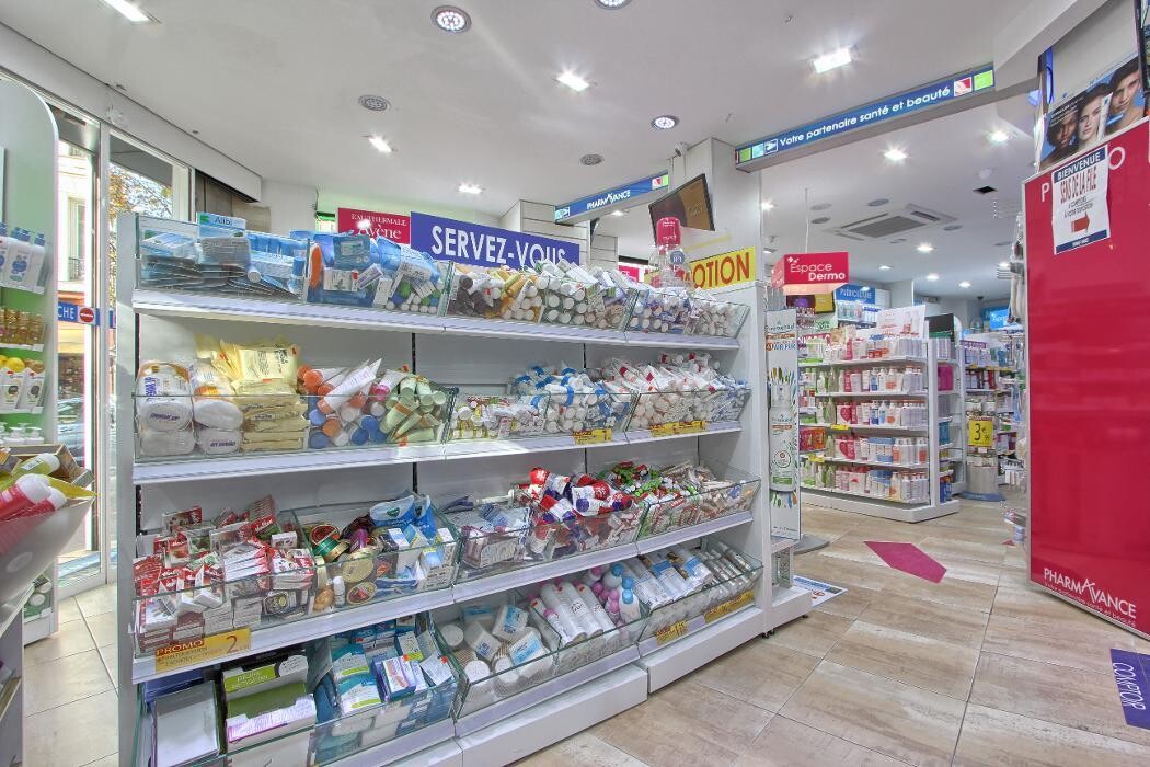 Images Pharmacie Pharmavance Reine