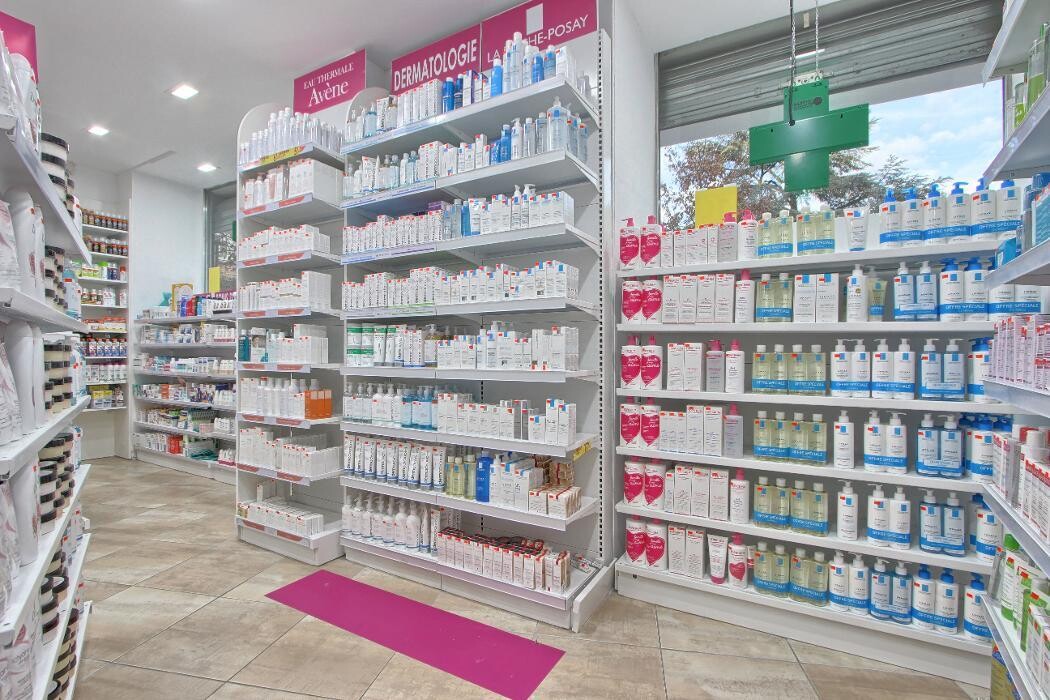 Images Pharmacie Pharmavance Stains