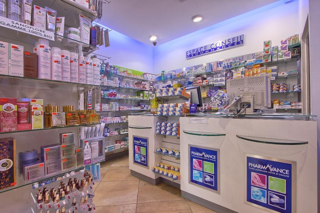 Images Pharmacie Pharmavance Puteaux