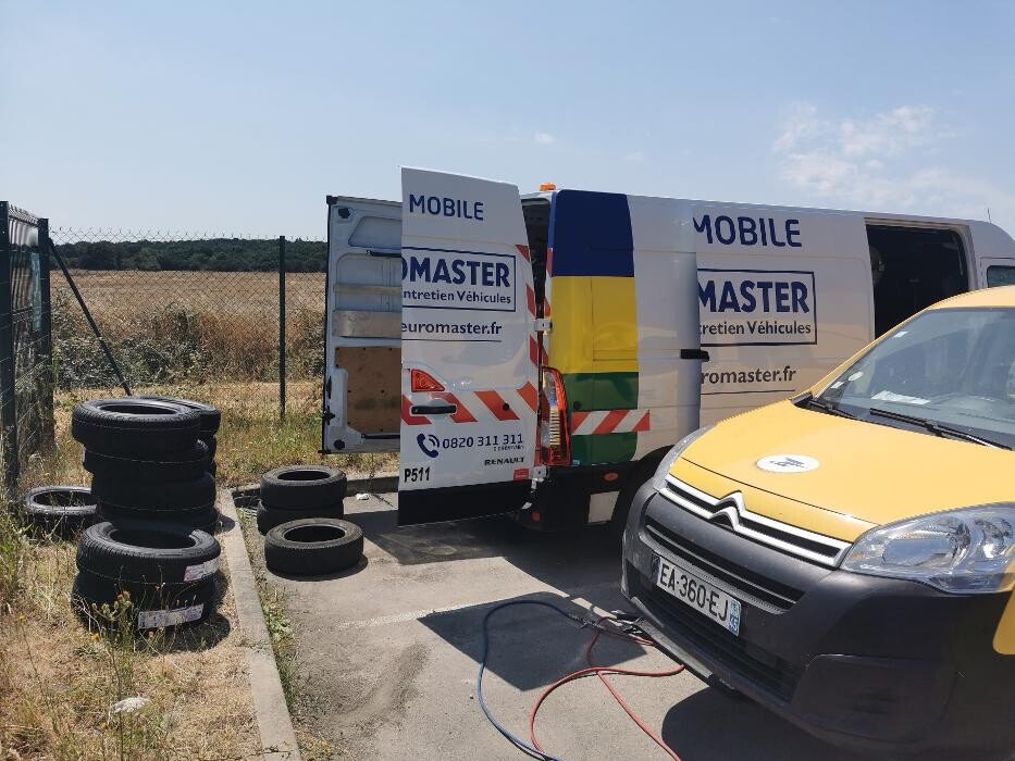 Images Euromaster Montargis