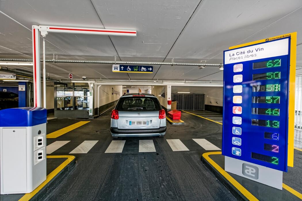 Images Parking Interparking Cité du Vin