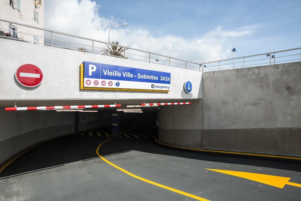 Images Parking Interparking Vieille Ville - Sablettes