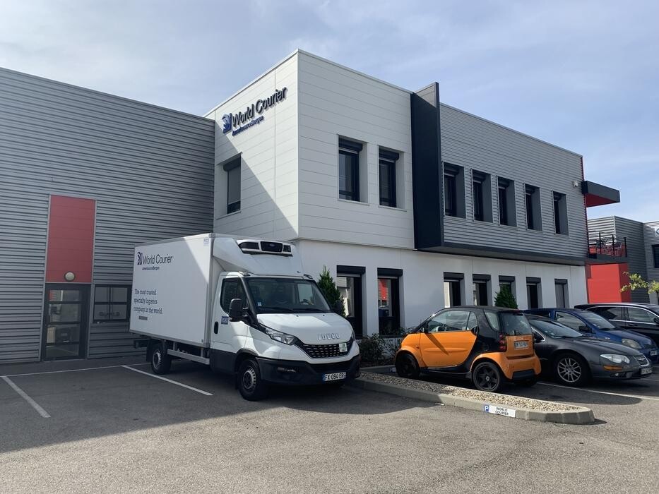 Images World Courier