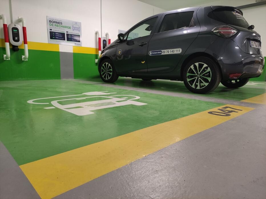 Images Parking Interparking Clichy Montmartre