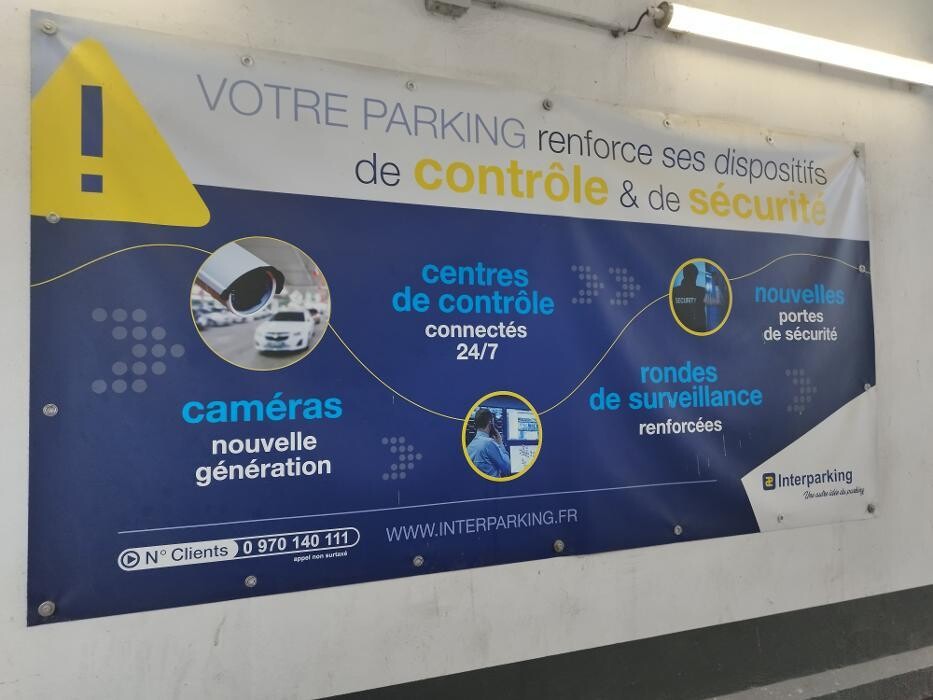 Images Parking Interparking Clichy Montmartre