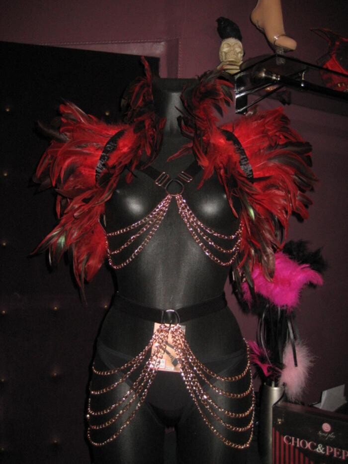 Images Les Baisers de Vénus - Lingerie sexy chic & Vêtements pour des soirées festives et extravagantes