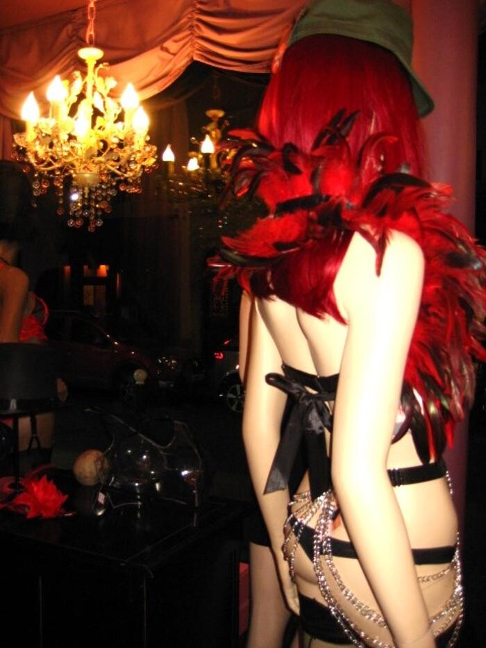 Images Les Baisers de Vénus - Lingerie sexy chic & Vêtements pour des soirées festives et extravagantes