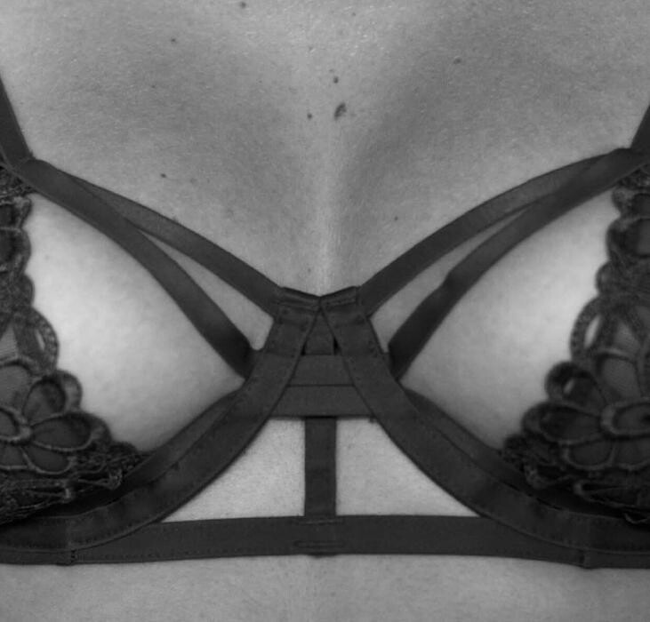 Images Les Baisers de Vénus - Lingerie sexy chic & Vêtements pour des soirées festives et extravagantes