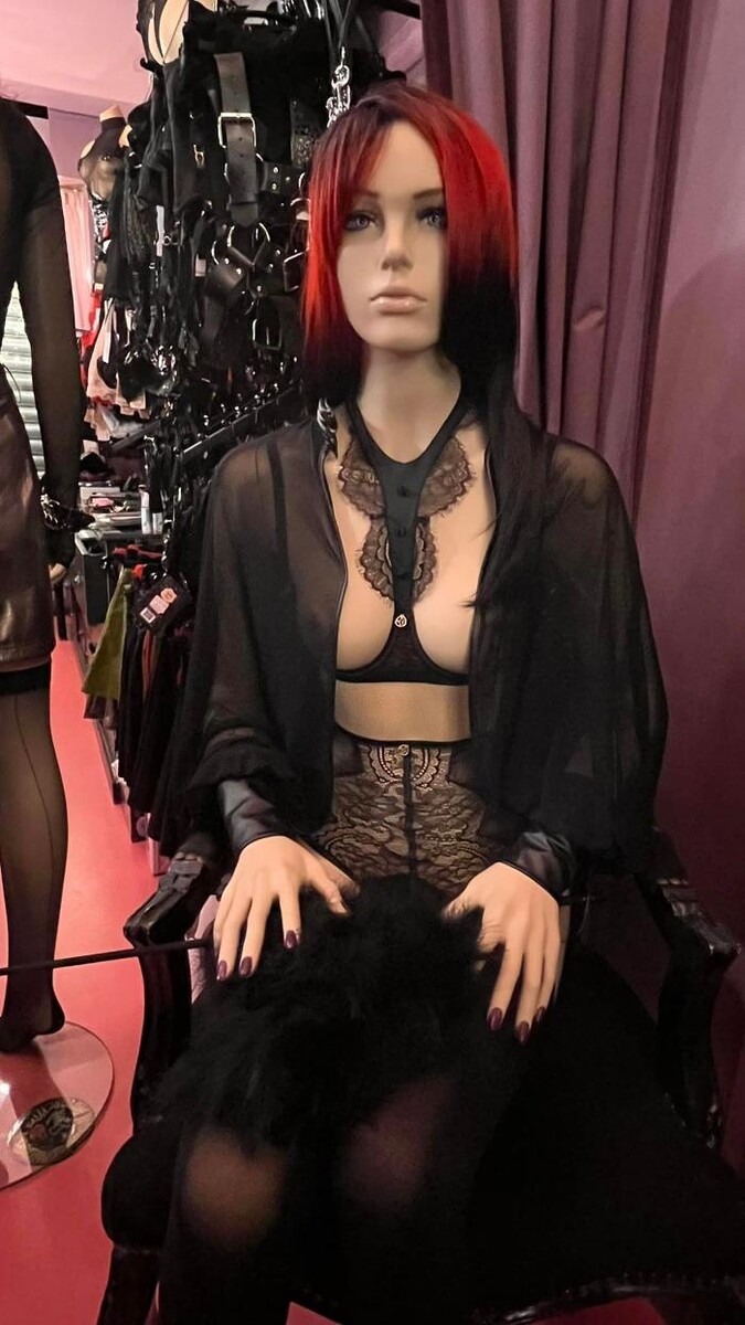 Images Les Baisers de Vénus - Lingerie sexy chic & Vêtements pour des soirées festives et extravagantes