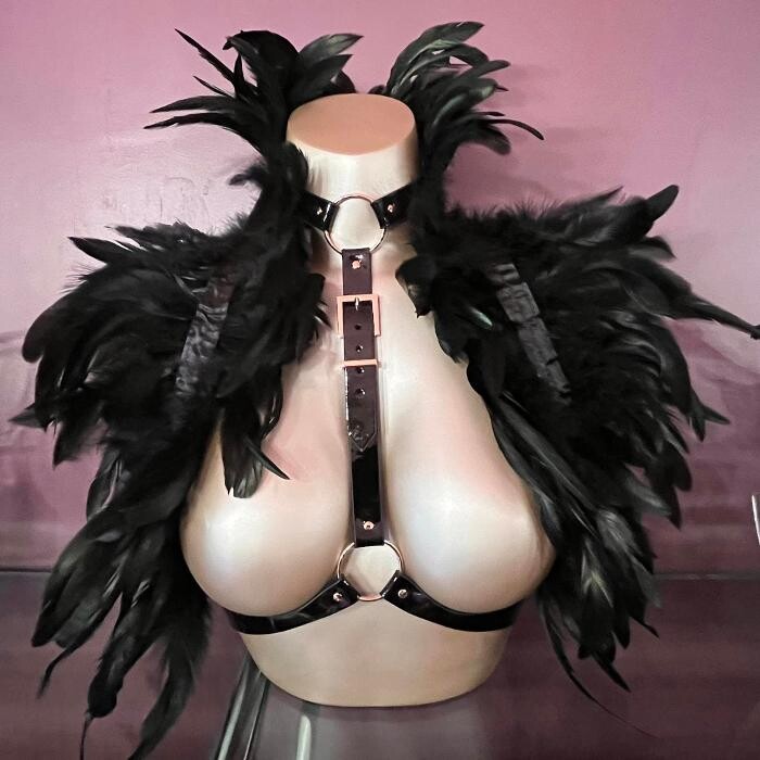 Images Les Baisers de Vénus - Lingerie sexy chic & Vêtements pour des soirées festives et extravagantes