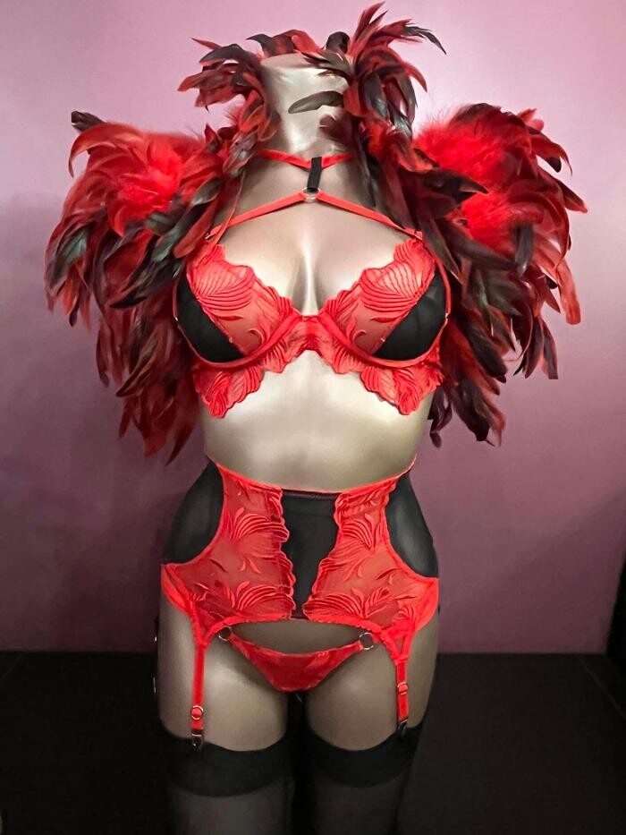 Images Les Baisers de Vénus - Lingerie sexy chic & Vêtements pour des soirées festives et extravagantes