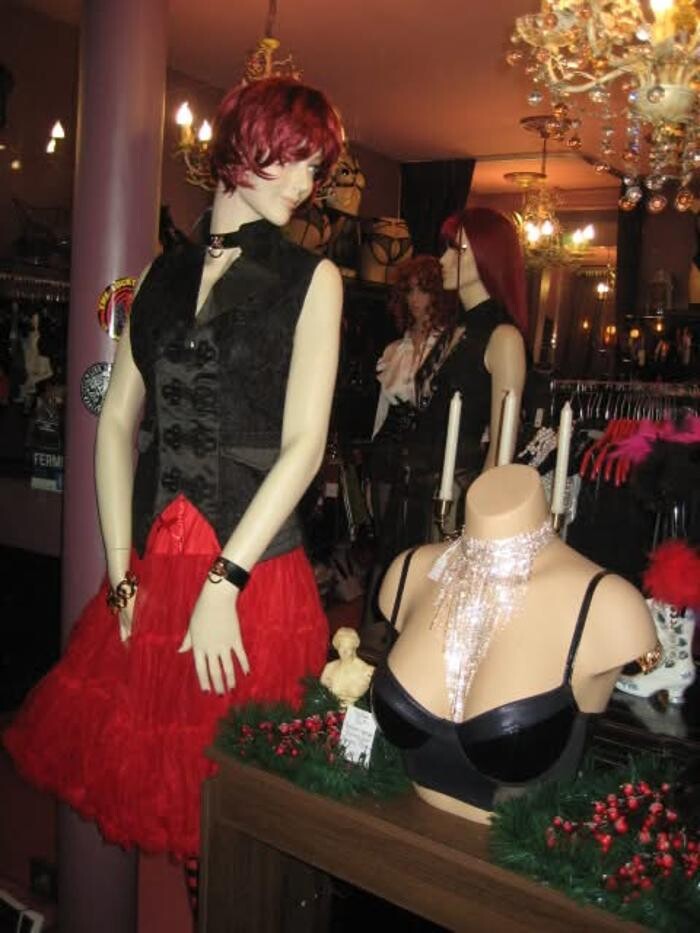 Images Les Baisers de Vénus - Lingerie sexy chic & Vêtements pour des soirées festives et extravagantes