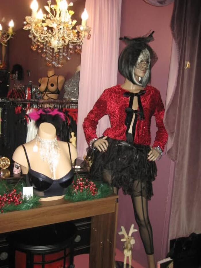 Images Les Baisers de Vénus - Lingerie sexy chic & Vêtements pour des soirées festives et extravagantes
